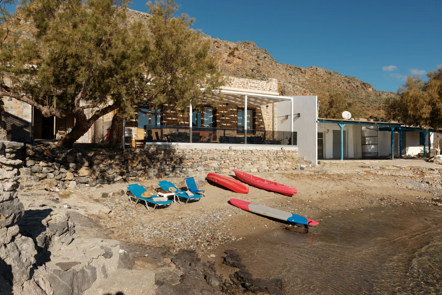 Exterior area of beachfront Palio Damnoni