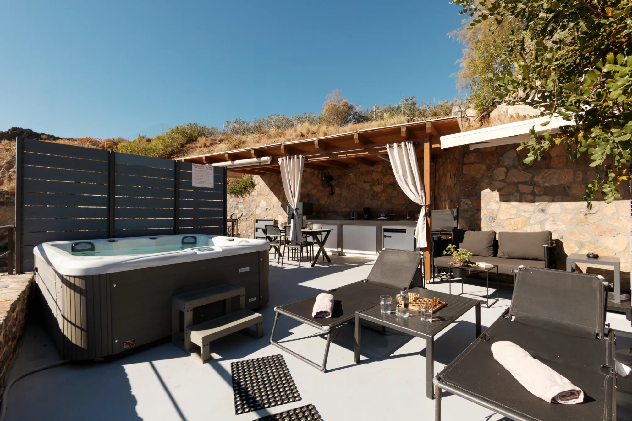 Exterior view of Palio Damnoni seaside villa